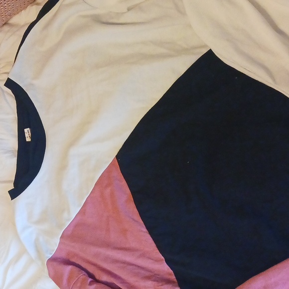 Never worn colour block tee - Picture 2 of 4